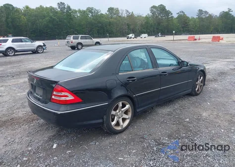 2007 Mercedes-Benz C 230 Sport из США, поврежденный, VIN WDBRF52H27E027699